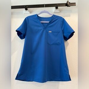 Figs scrub top, medium one pocket, royal blue. EUC